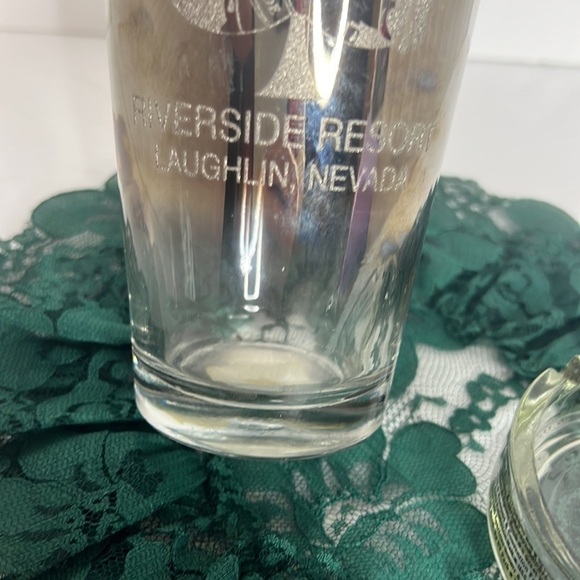 RIVERSIDE RESORT LAUGHLIN, NEVADA GLASS AND ASH TRAY - Picture 9 of 14